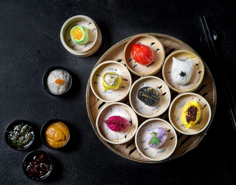 Lazy Lakeside Brunch </br>– Nestled by the Water’s Edge