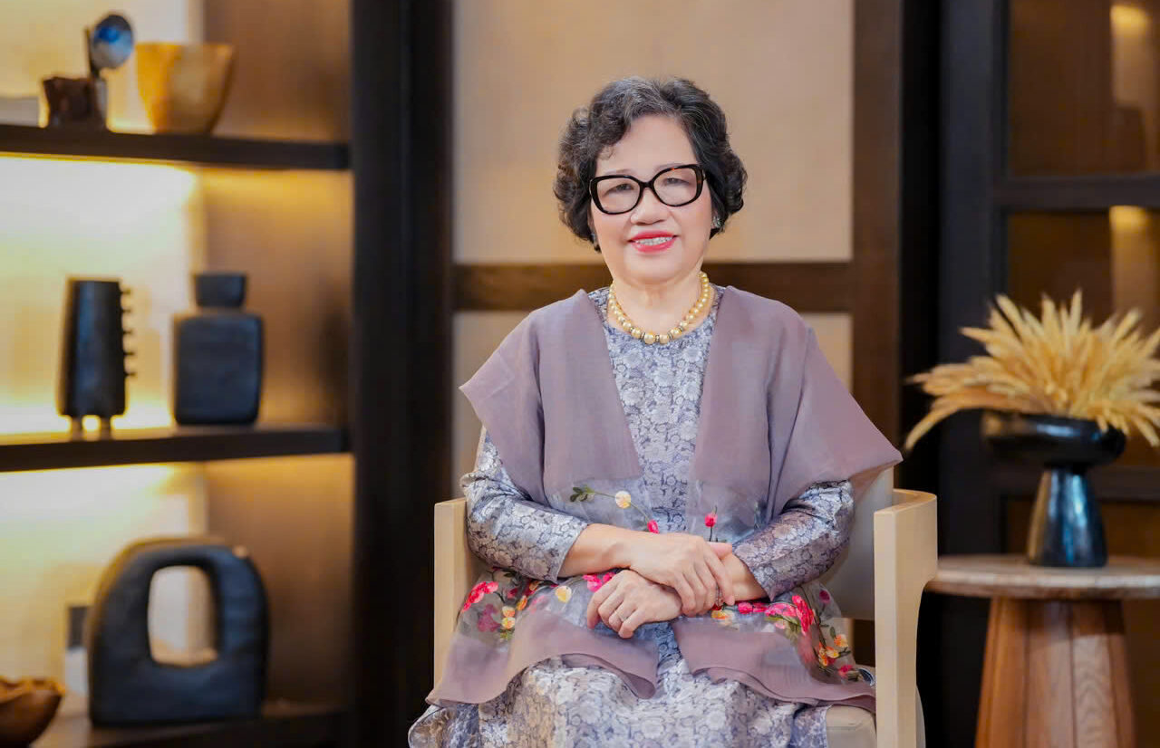 Madam<br>Anh Tuyet (Phạm Thị Ánh Tuyết)