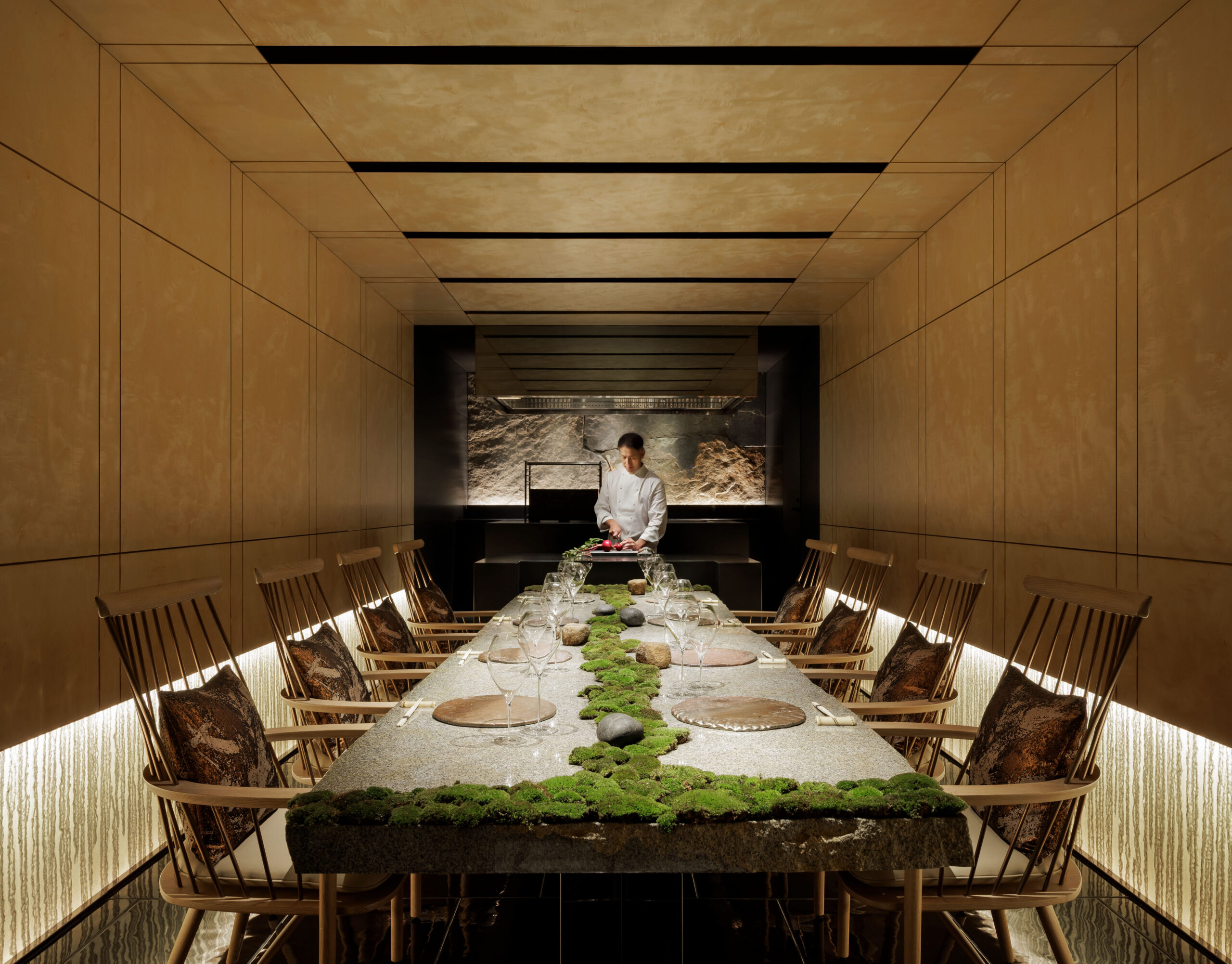 Chefs [At The] Lunch Table: The Harmony of Japanese and European Traditions