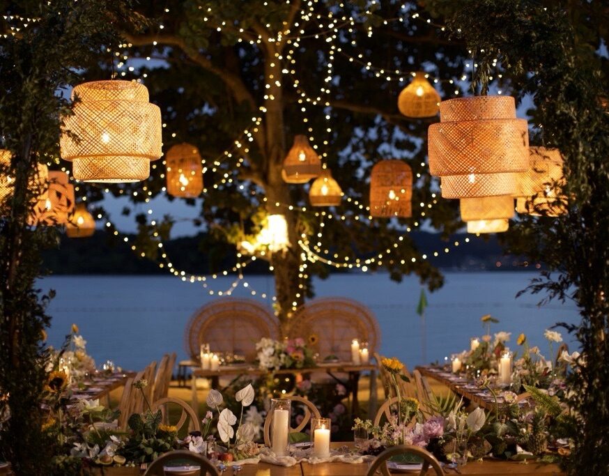 The Grand Banquet: Eight-Hand Dinner at The Beach Lawn